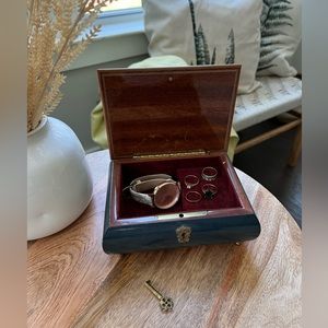 Remarkable Dark Blue Floral Theme Wood Inlay Musical Jewelry Box VINTAGE 1980